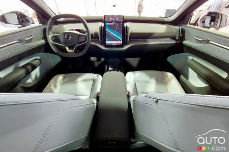 2025 Volvo EX30, interior